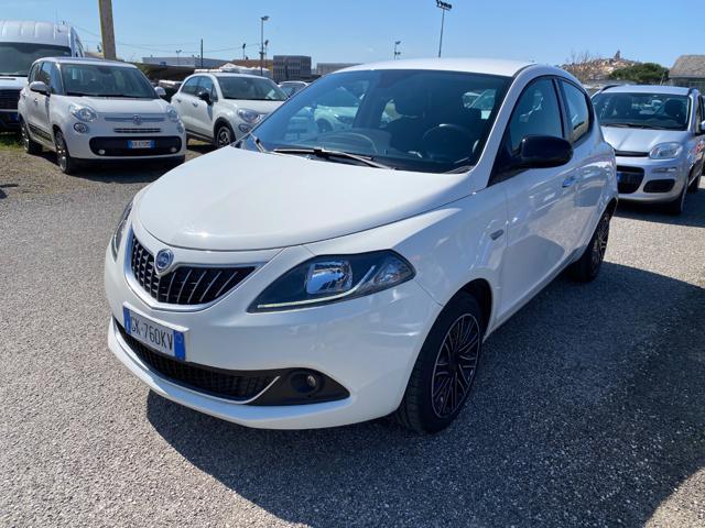 LANCIA Ypsilon 1.0 FireFly 5 porte S&S Hybrid Alberta Ferretti