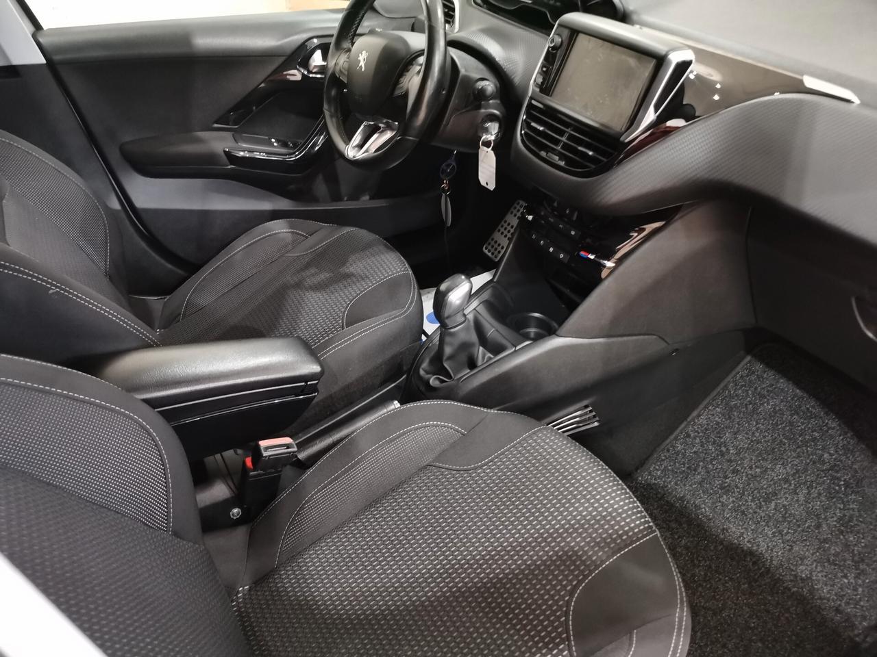 Peugeot 208 BlueHDi 75 5 porte Allure