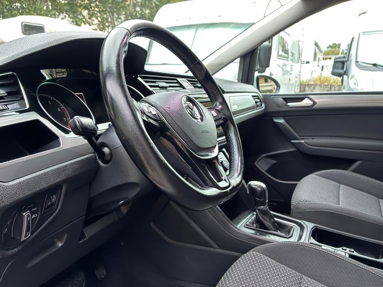Volkswagen Touran 1.5 TSI EVO DSG Executive BlueMotion Technology