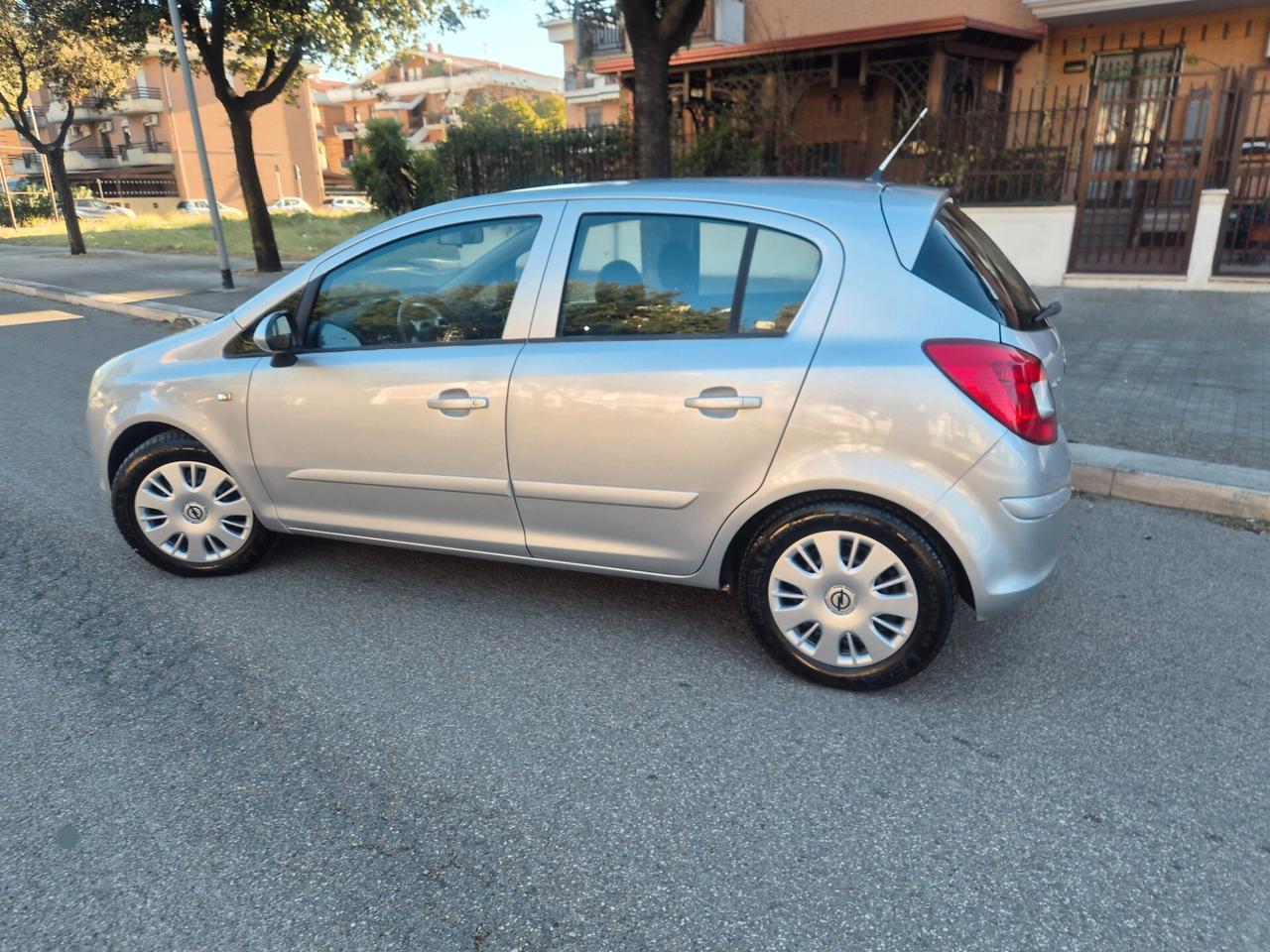 Opel Corsa 1.2 5 porte Enjoy anno 07