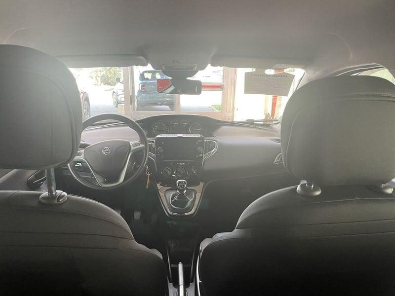 Lancia Ypsilon 1.0 FireFly 5 porte S&S Hybrid Gold Plus