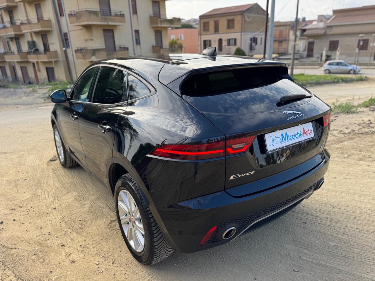 JAGUAR E-PACE 20D R-DYNAMIC MATRIX FULL IVA