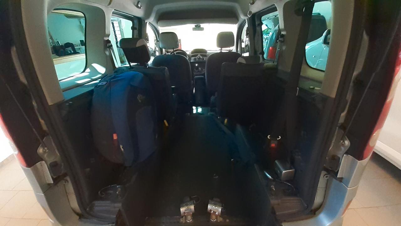 Kangoo pianale ribassato pedana disabili