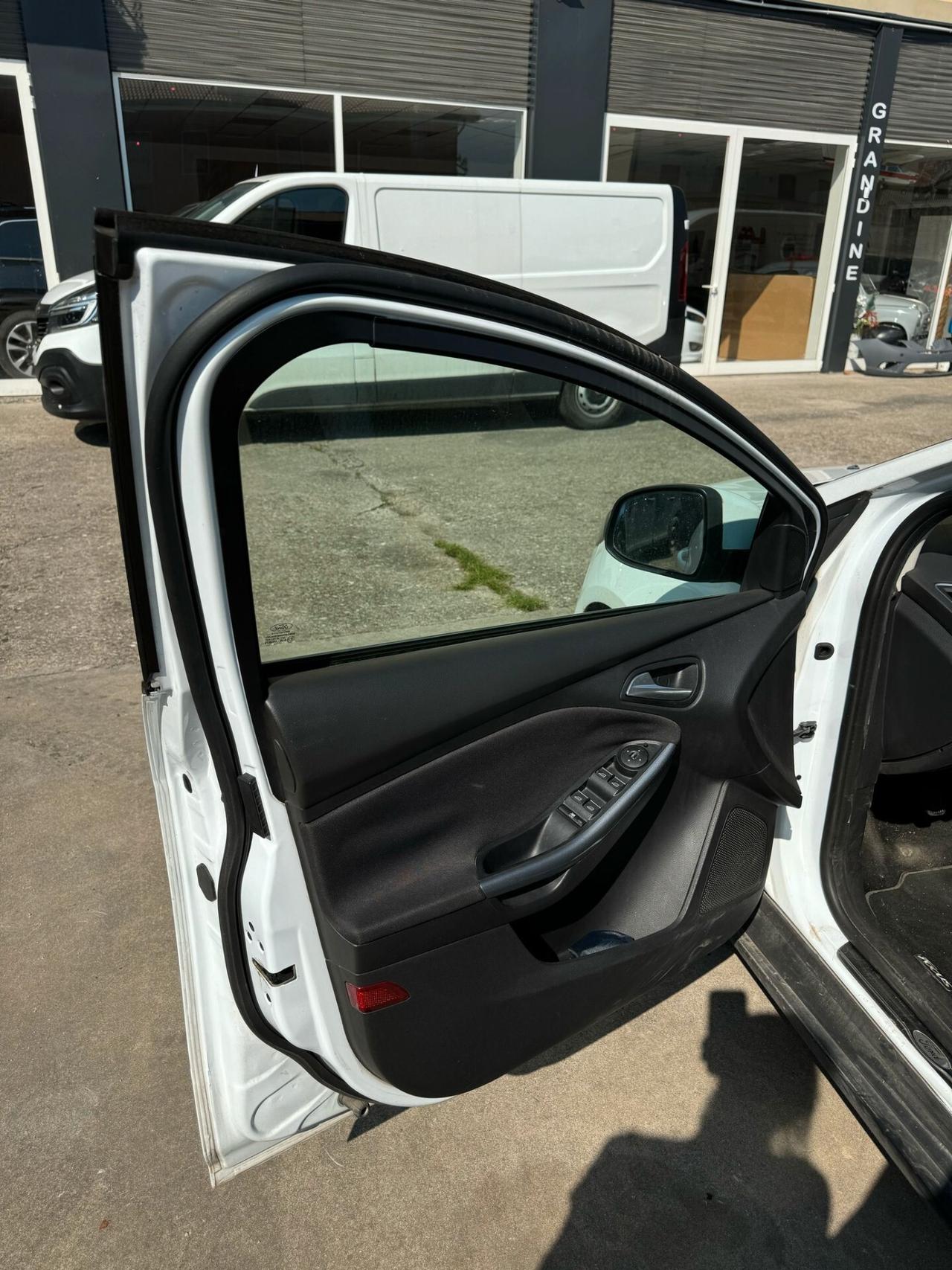 Ford Focus 1.6 150CV Ecoboost 5p.Titanium Bs. INCIDENTATA