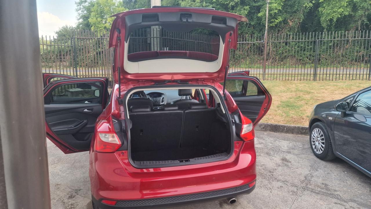 Ford Focus TDCi 115 CV Titanium "Cambio automatico"