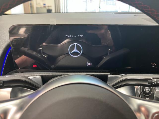 MERCEDES-BENZ GLB 200 d Automatic 4Matic AMG Line Premium