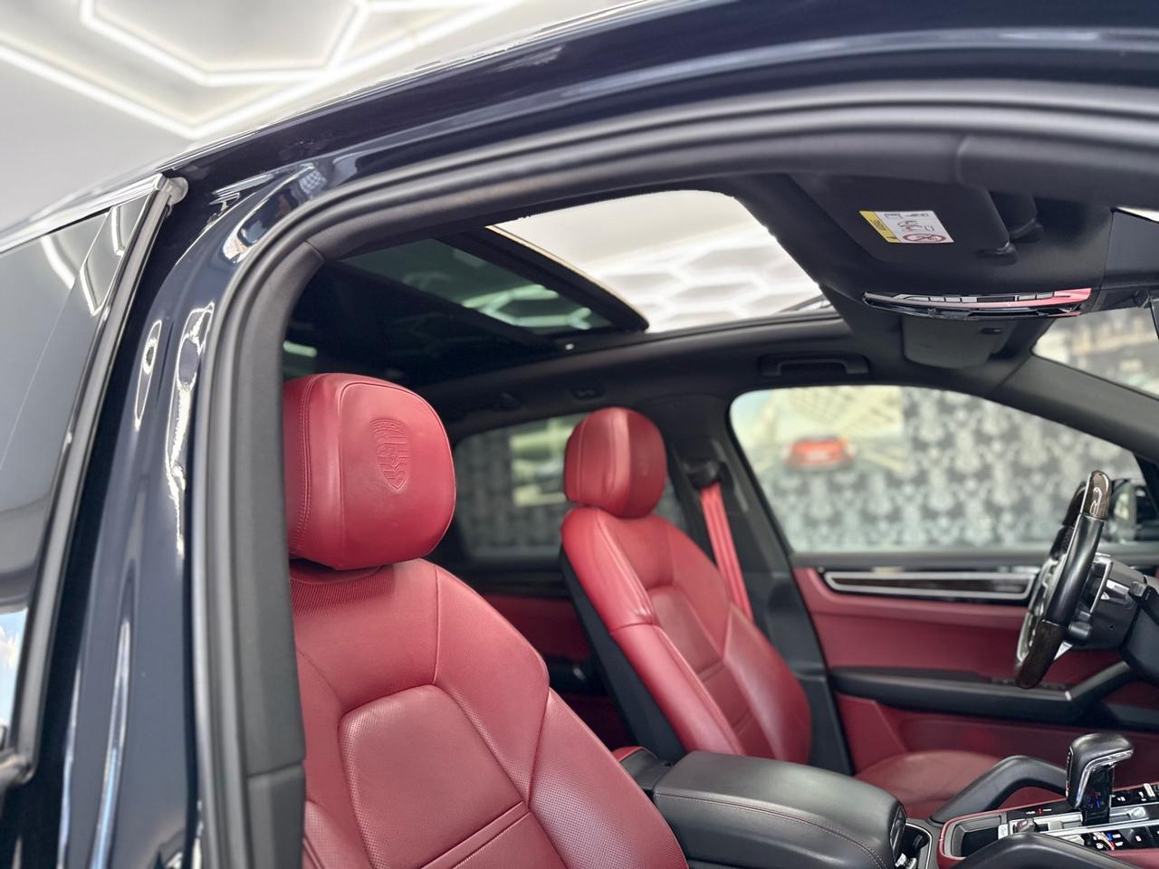 Porsche Cayenne 3.0 V6 FULL OPTIONAL