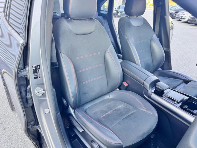 MERCEDES-BENZ GLA 180 d Automatic Premium Plus pacchetto AMG full LED