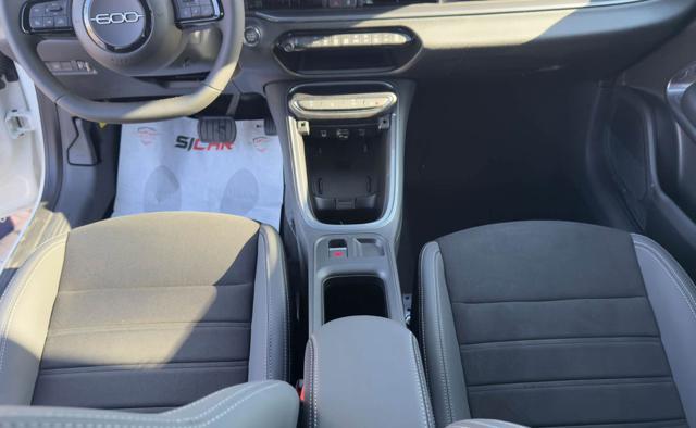 FIAT 600 1.2 hybrid Sport 145cv auto