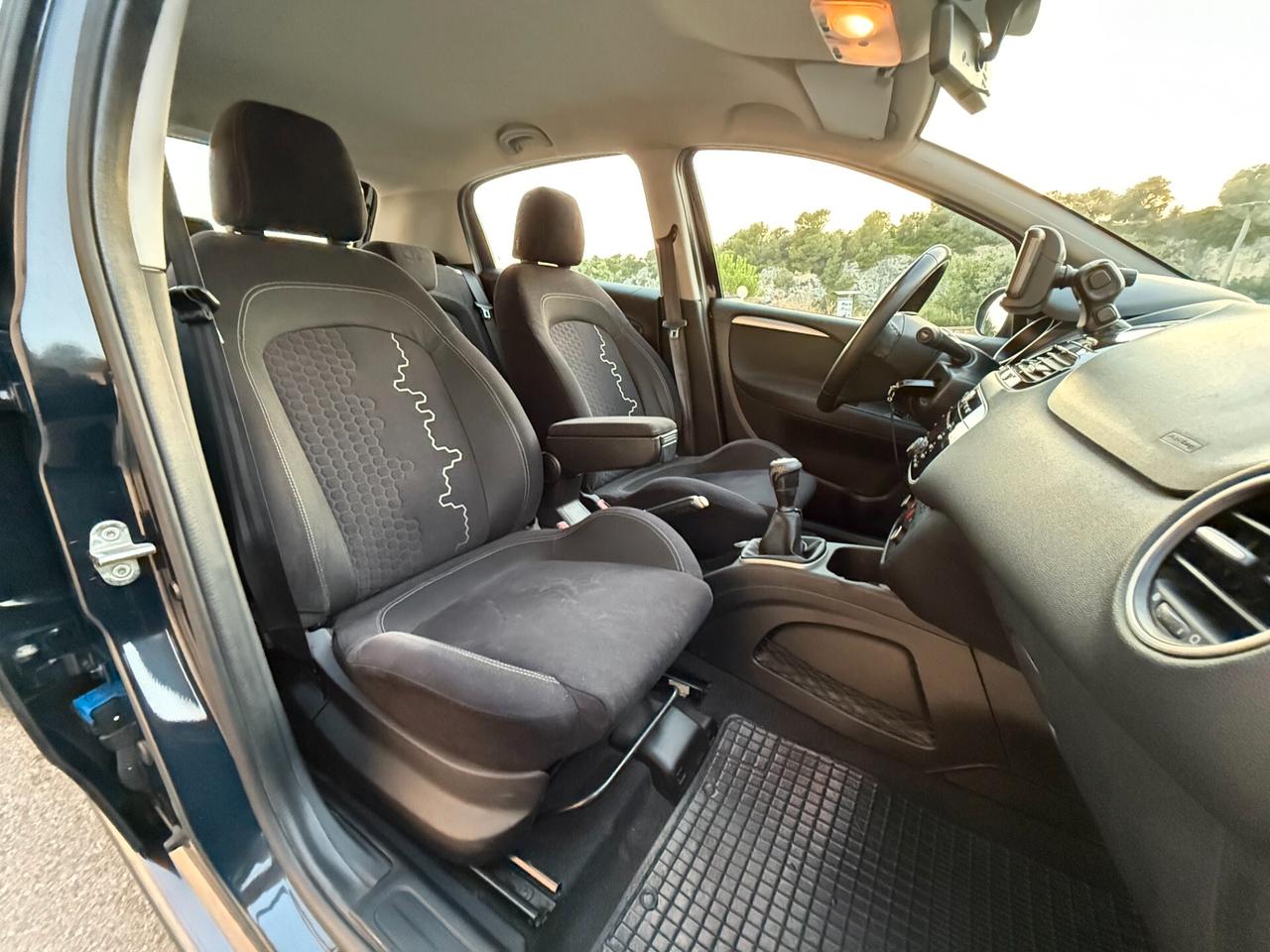 Fiat Punto LOUNGE/1.3 MJT 75 CV/SOLO 129000 KM