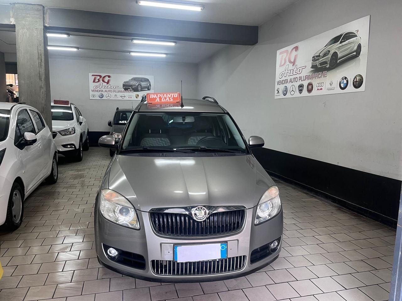 Skoda Roomster 1.2 GPLine garantita 2010