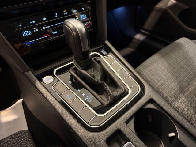 VOLKSWAGEN Passat Variant 2.0 TDI 4MOTION DSG Business ACC Camera Navi