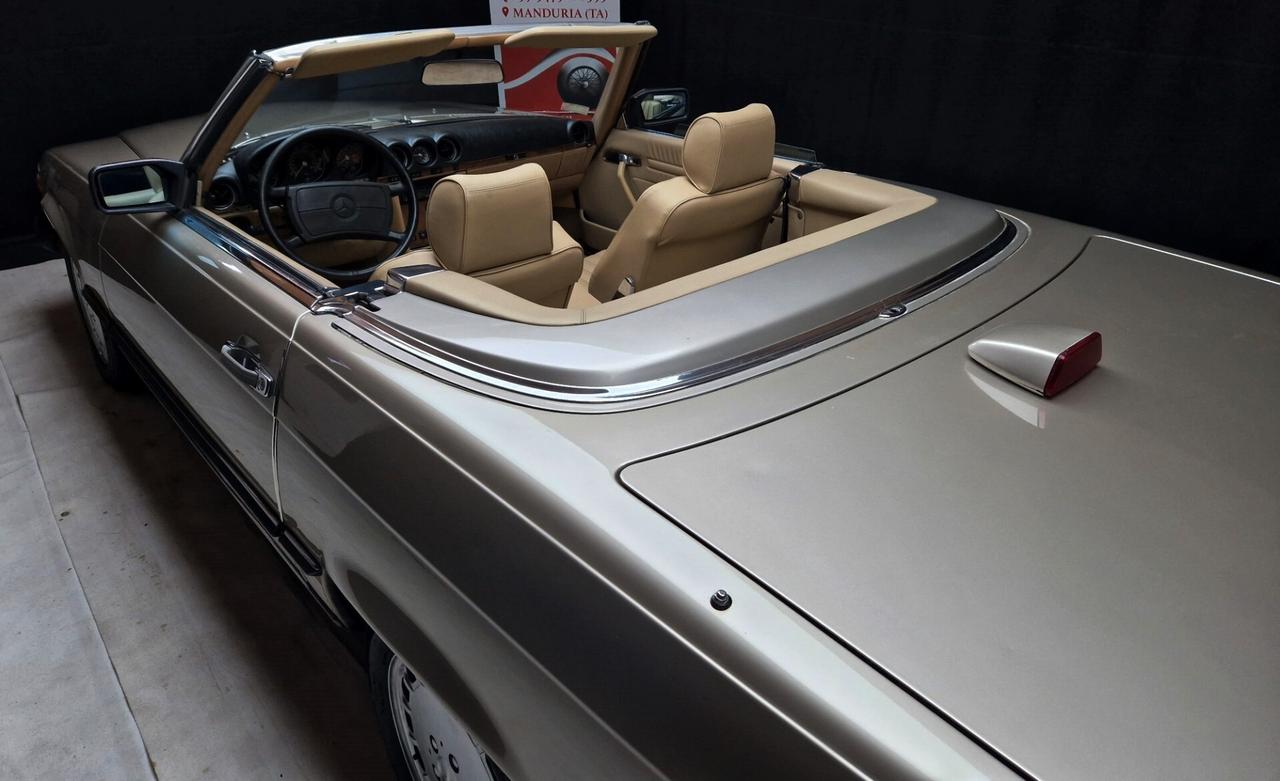 Mercedes-benz SL 560 anno 1987 certificata ASI con CRS