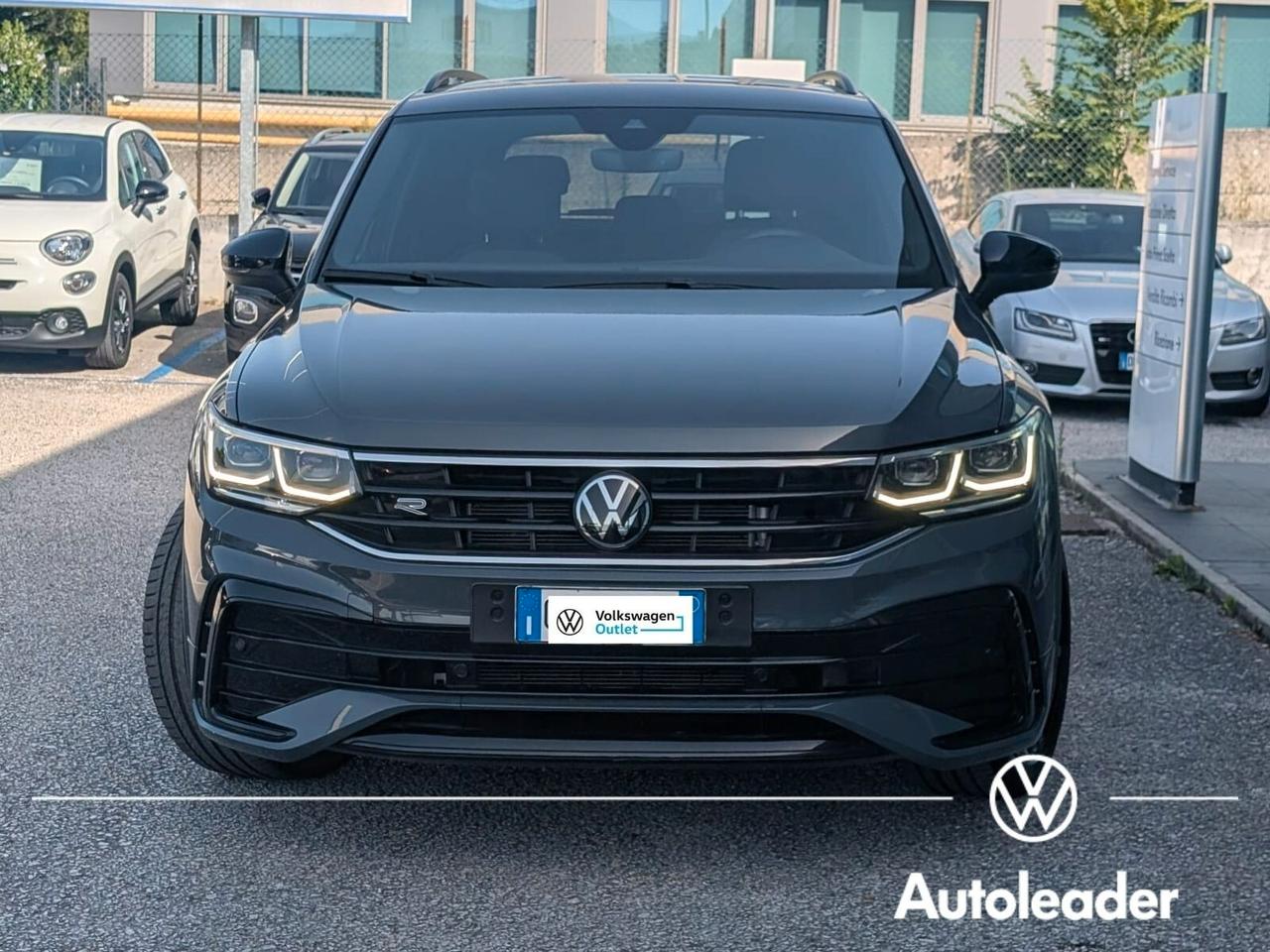 Volkswagen Tiguan R-Line 2.0 TDI 150 CV SCR DSG SOLO 27.000 Km