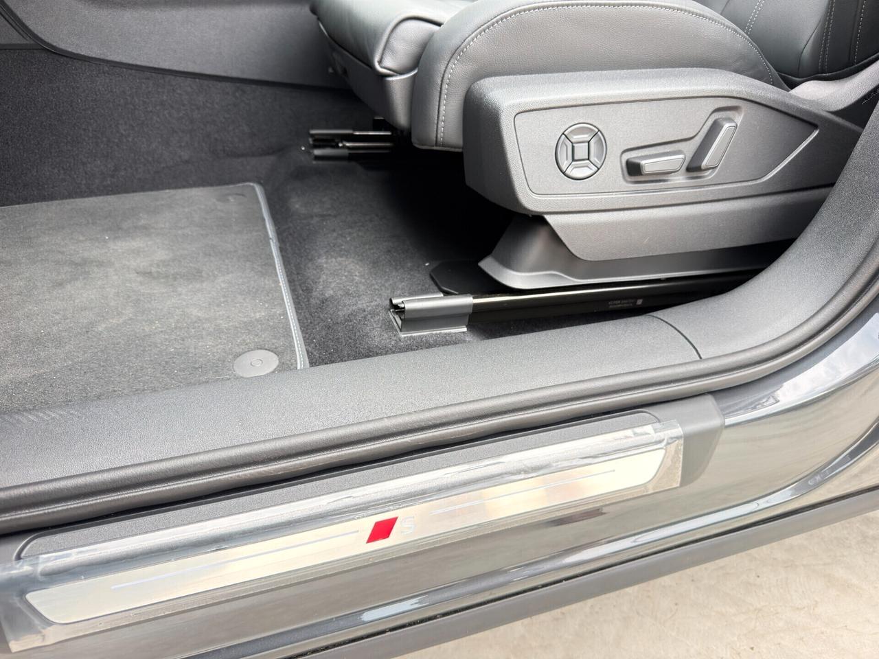 Audi Q5 SPB TDI 150 kW mHEV+ S tronic quattro line edition
