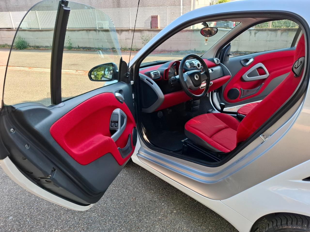 Smart ForTwo 1000 52 kW MHD coupé passion