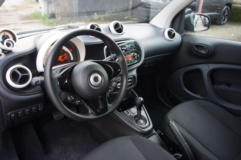 smart fortwo EQ Youngster