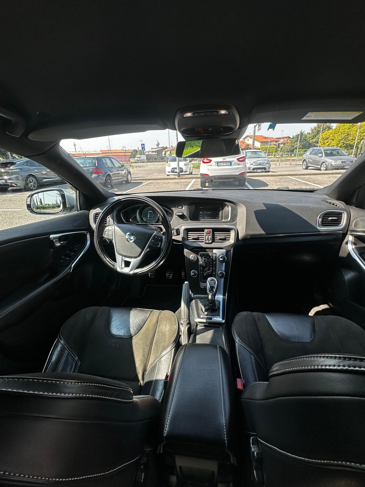 Volvo V40 D2 1.6 Summum