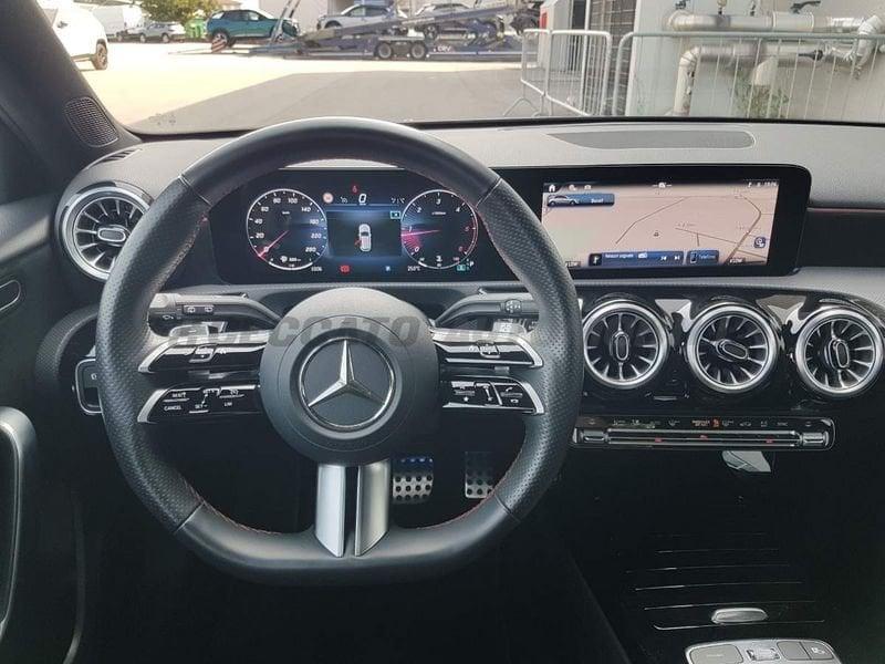 Mercedes-Benz Classe A A 180 d AMG Line Premium auto