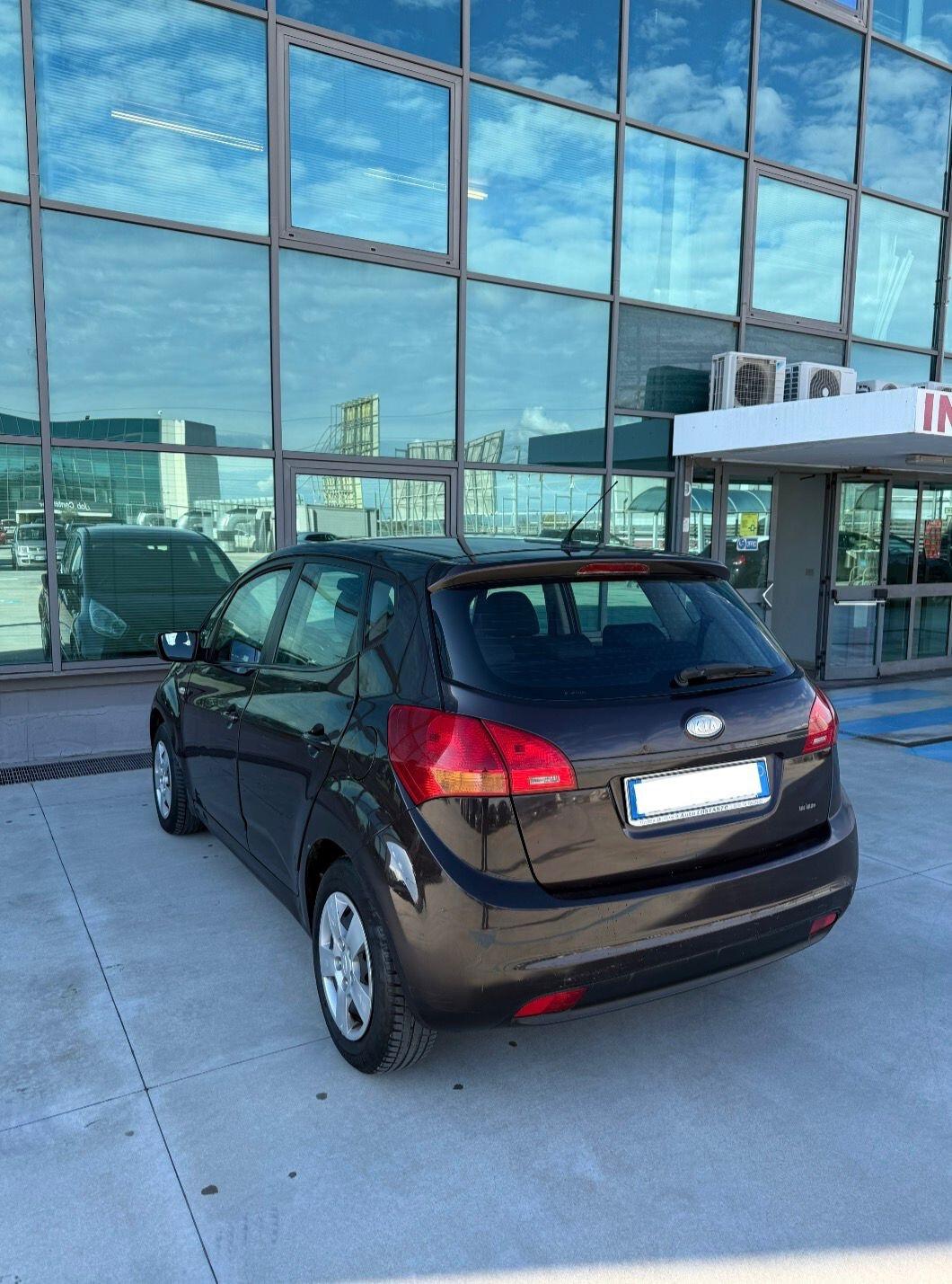 Kia Venga 1.4 GPL 90 cv 2010