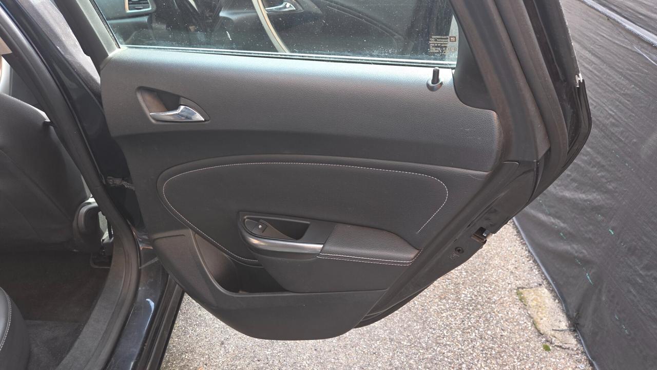 Opel Astra 1.7 CDTI 110CV Sports Tourer Cosmo