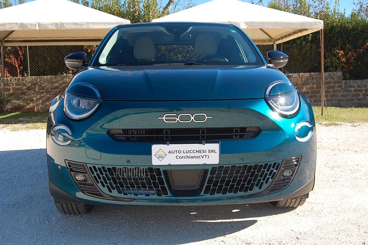 Fiat 600 Hybrid 100 CV DCT MHEV