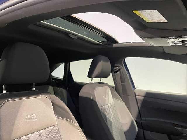 Volkswagen Taigo 1.0TSI 110CV R-Line - NEOPATENTATI