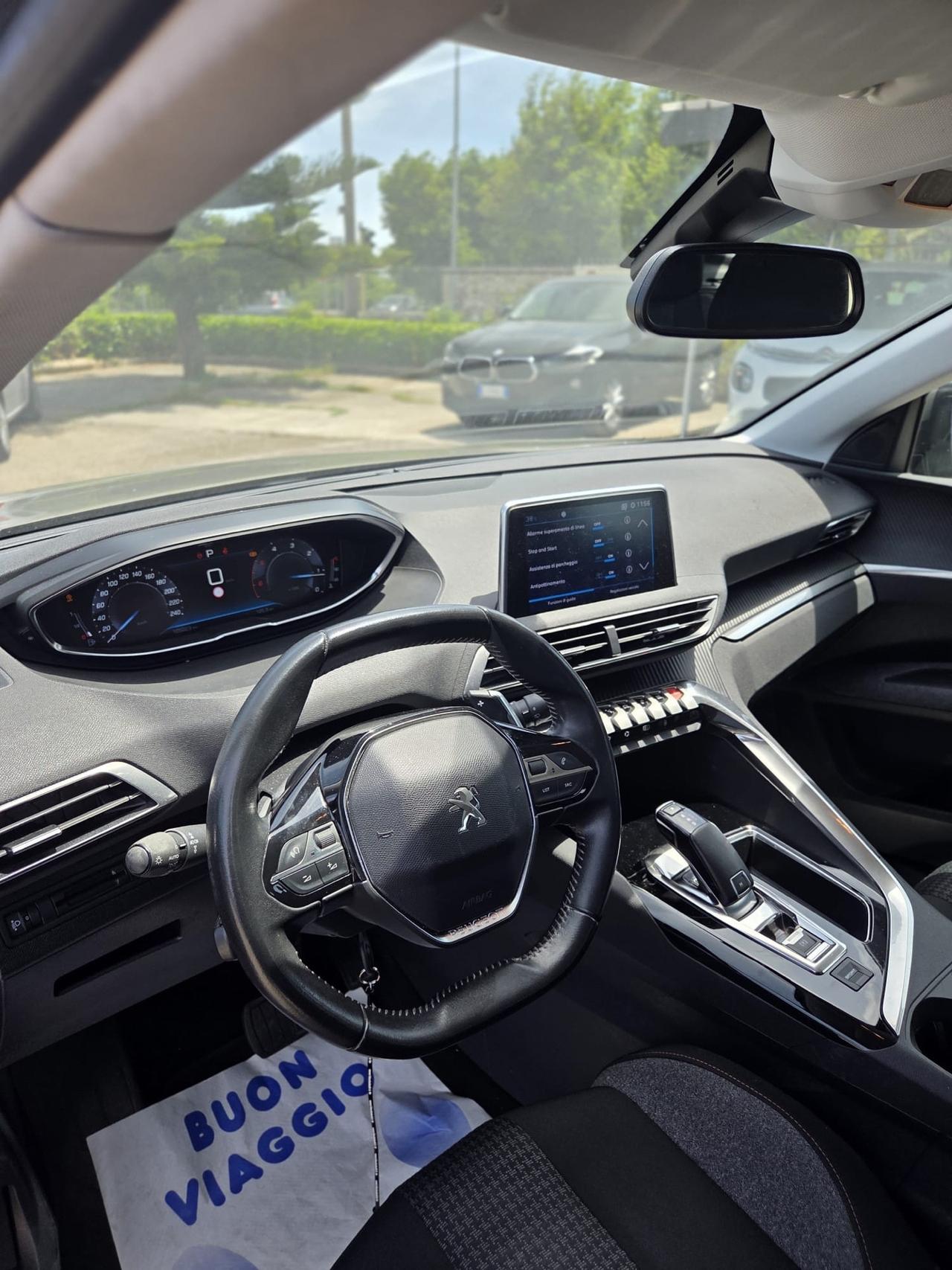 Peugeot 3008 BlueHDi 130 S&S EAT8 Business