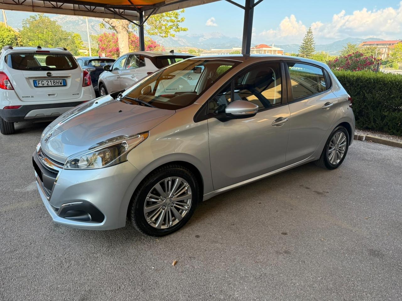 Peugeot 208 PureTech 82 5 porte Allure