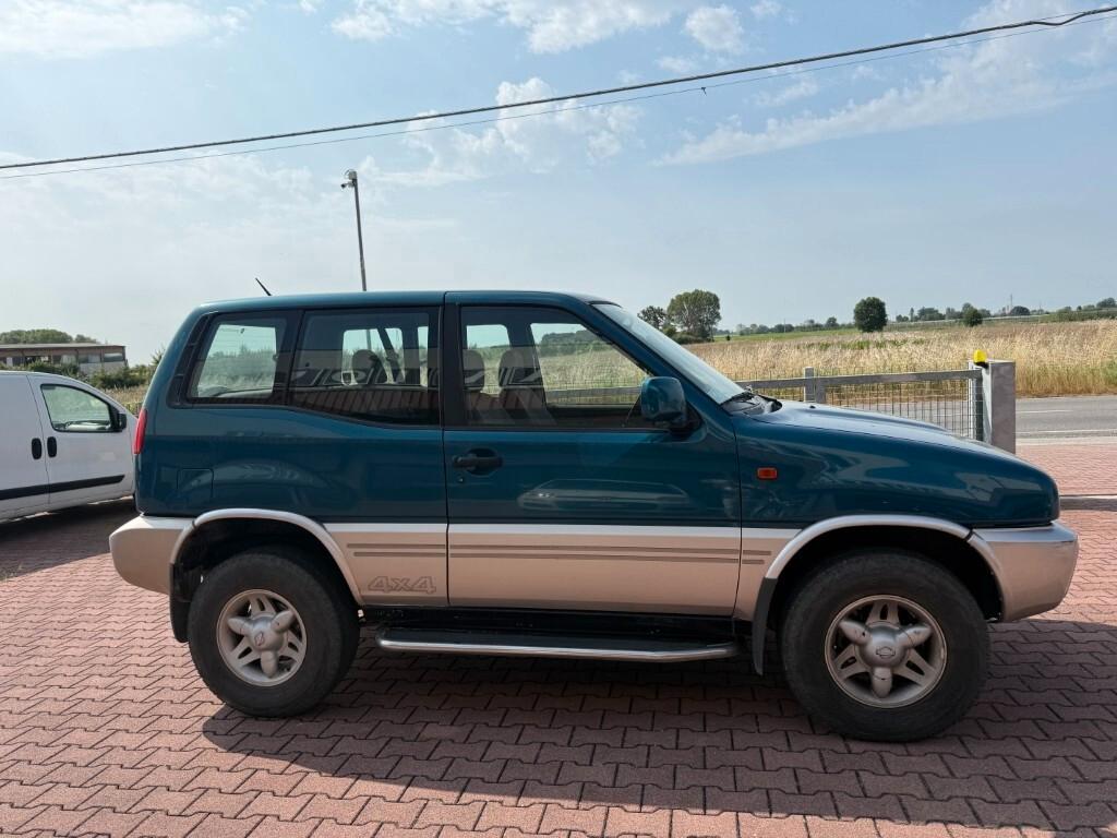 Nissan Terrano II 2.7 turbodiesel 3 porte SE