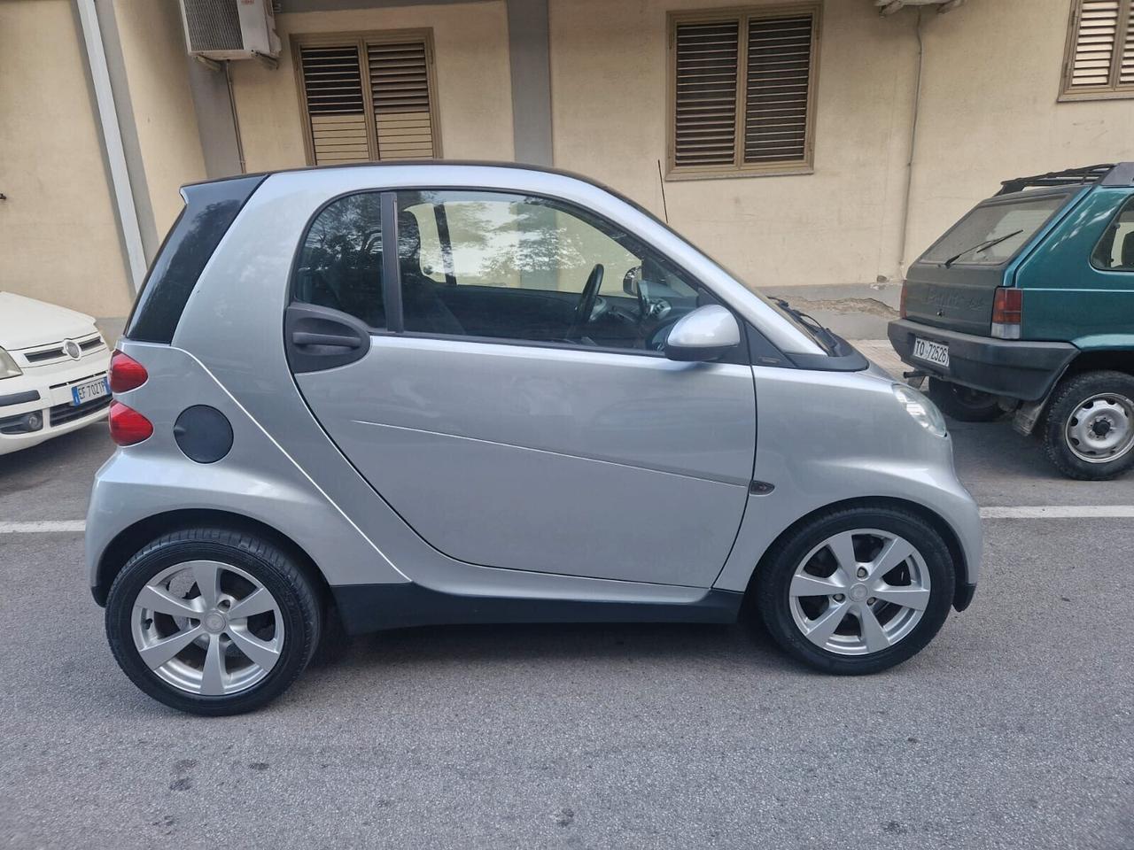 Smart ForTwo 800 33 kW coupé pure cdi