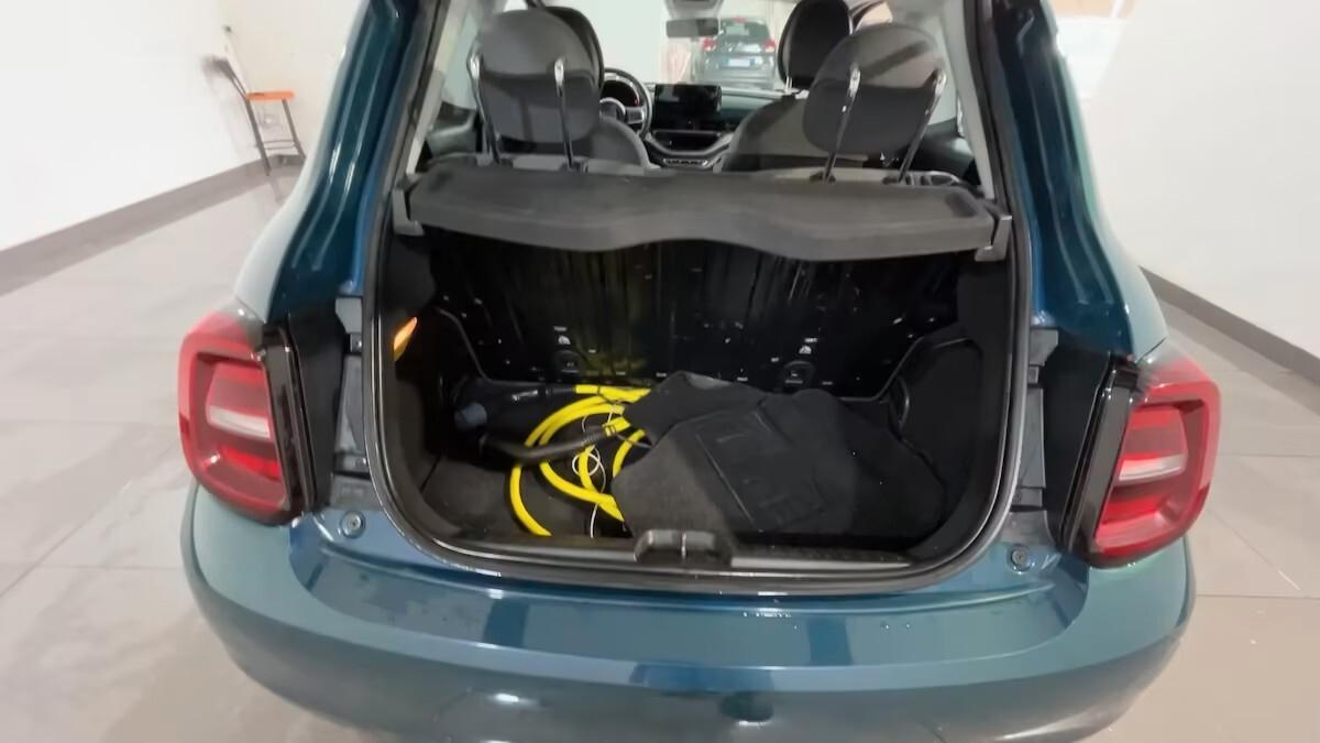 Fiat 500 500e Berlina 42 kWh Icon