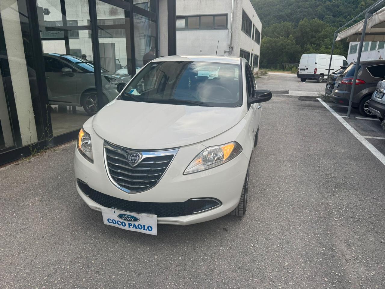 Lancia Ypsilon 1.3 MJT 16V 95 CV 5 porte S&S Silver