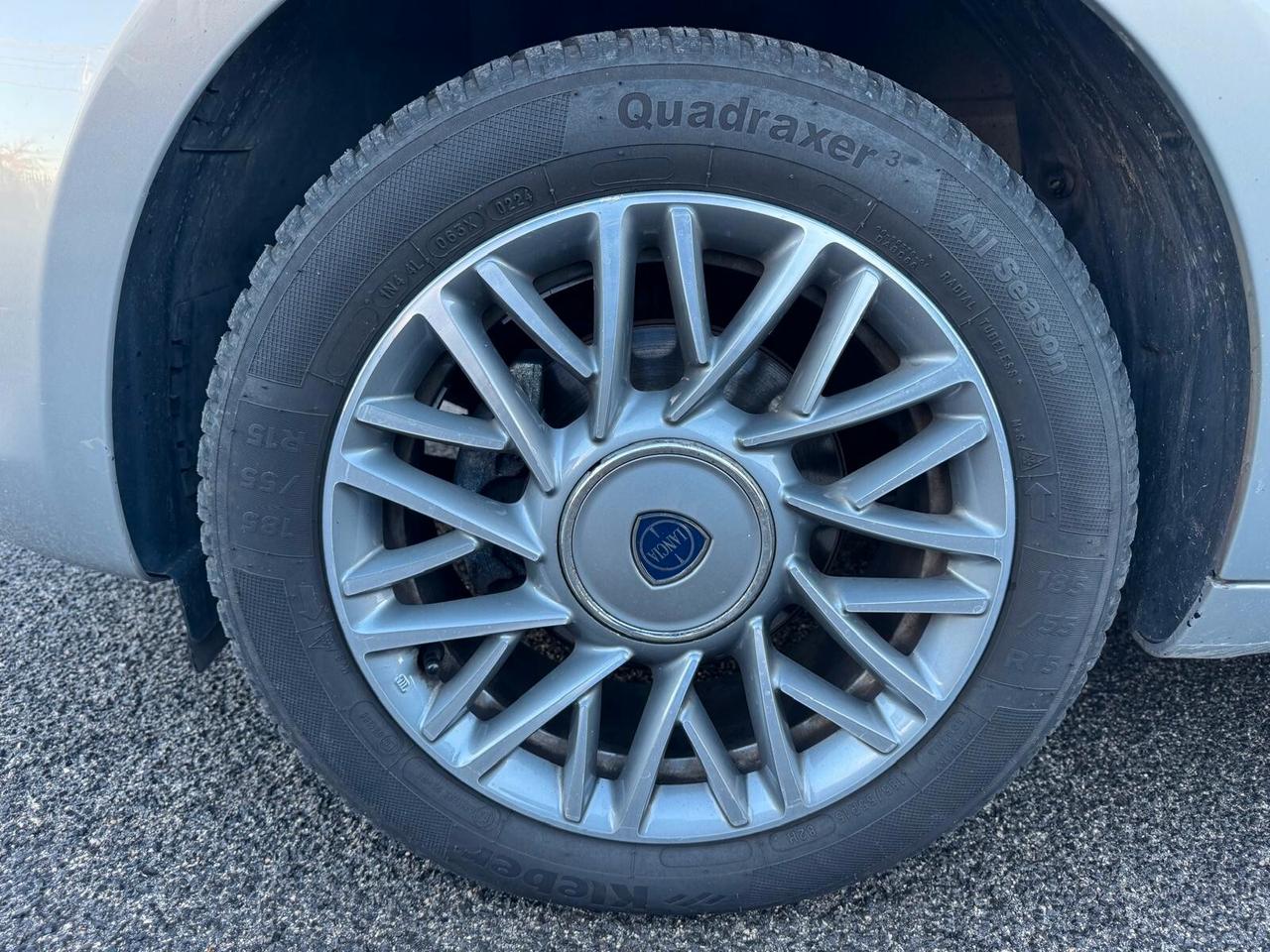 Lancia Ypsilon 1.2 69 CV 5p S&S Platinum 2013