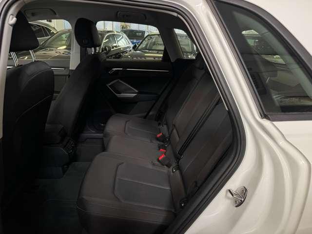 Audi Q3 Q3 40 2.0 tfsi Business quattro s-tronic