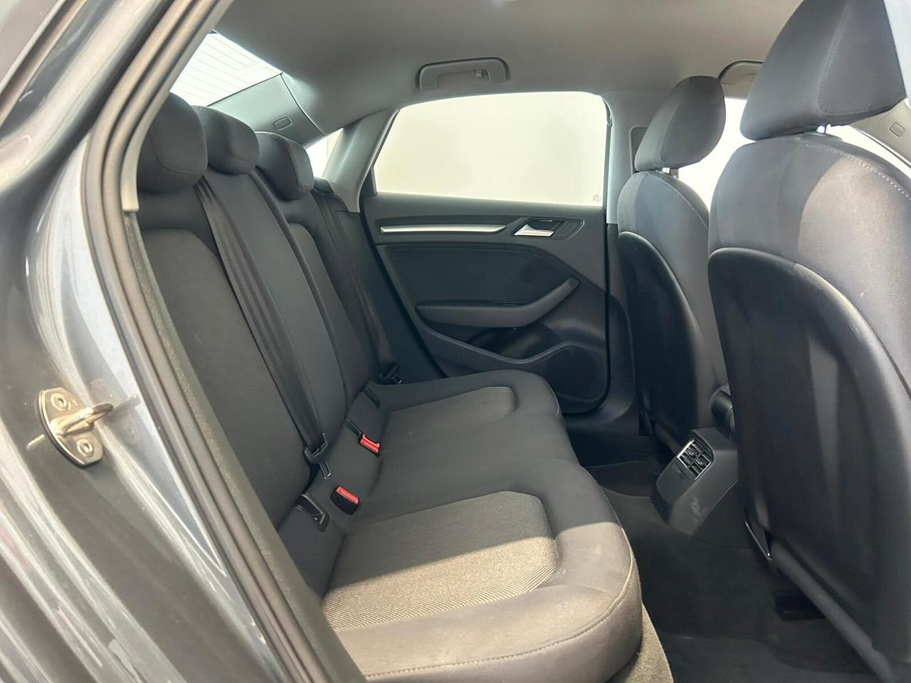 Audi A3 Sedan 1.6 TDI 116 CV S tronic