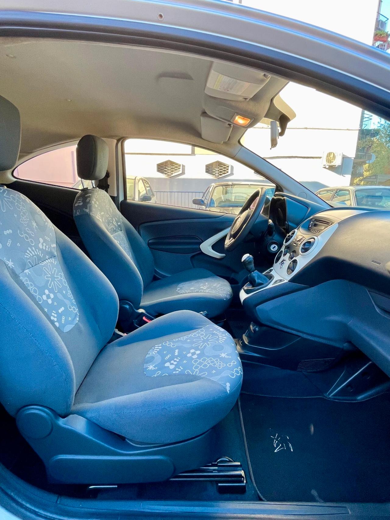 Ford Ka 1.3 TDCi 75CV Titanium