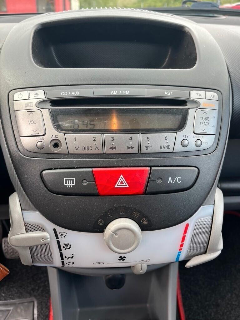 Toyota Aygo 1.0 12V VVT-i 5 porte Now