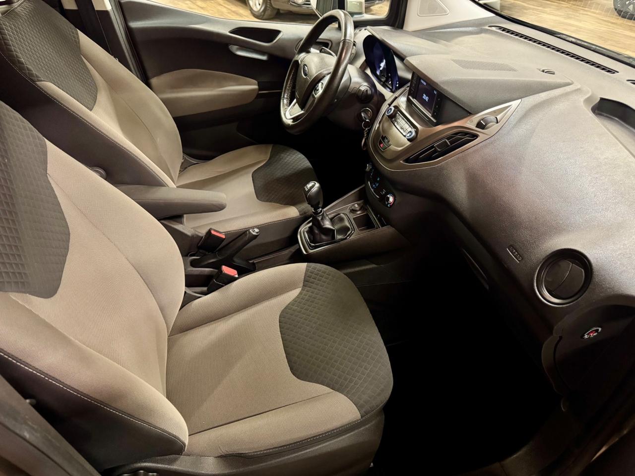 Ford Tourneo Courier 1.5 Sport