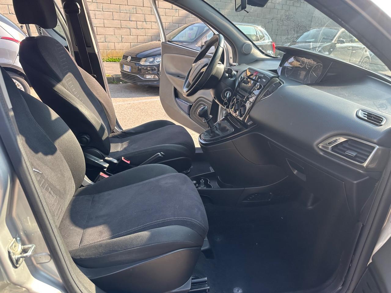 Lancia Ypsilon 1.2 69 CV GPL - euro 6