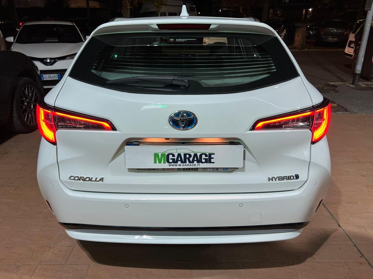 Toyota Corolla TS 1.8 Hybrid Business Tech