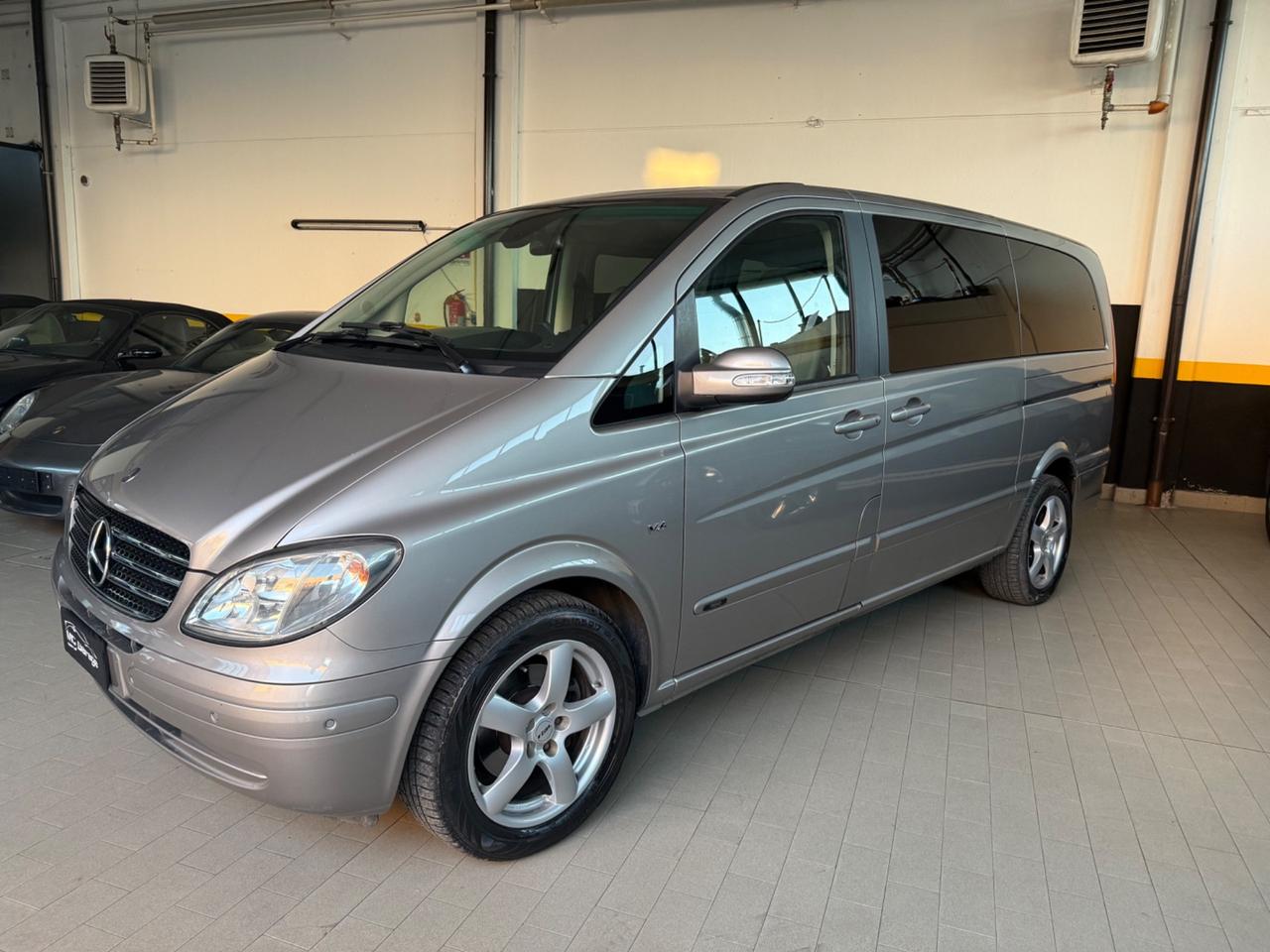 Mercedes-benz Viano 3.0 v6 7 posti unico proprietario