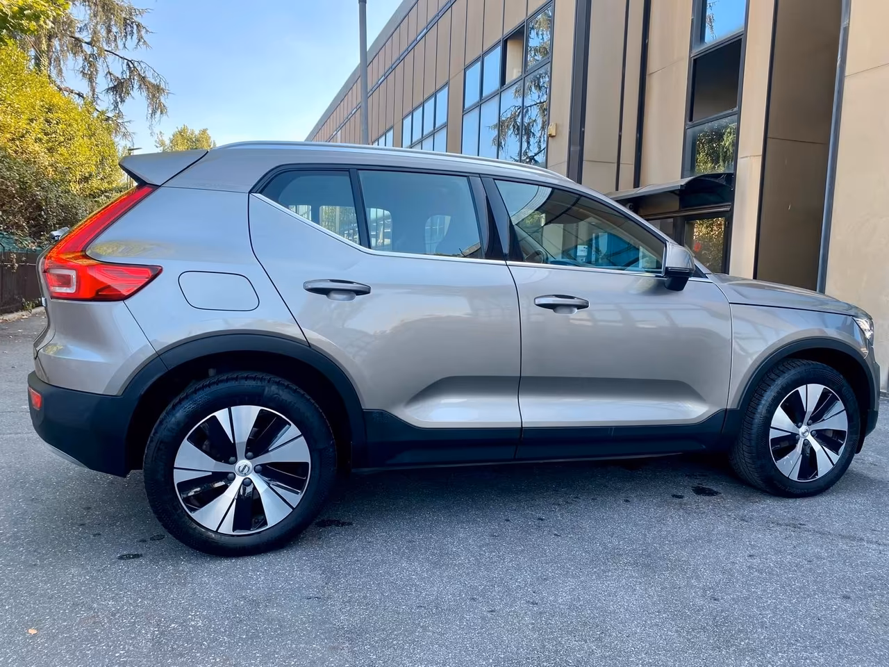 Volvo XC40 t4 phev RECHARGE -LED -NAVI- GARANZIA