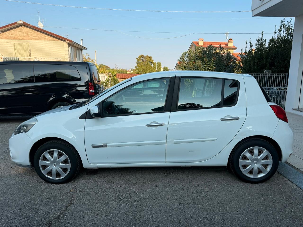 Renault Clio 1.2 16V 5 porte GPL Dynamique