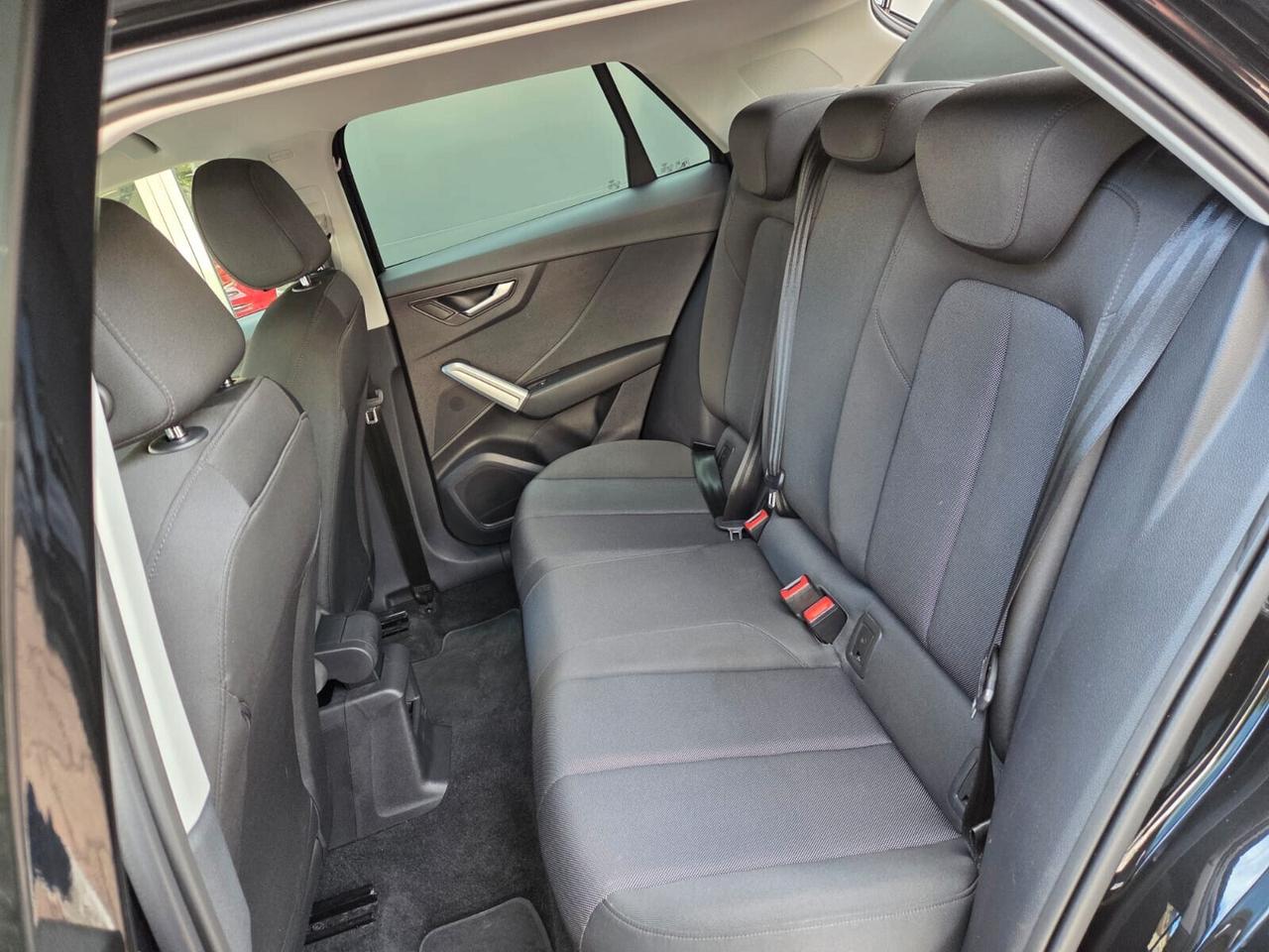Audi Q2 35 TDI S tronic Business