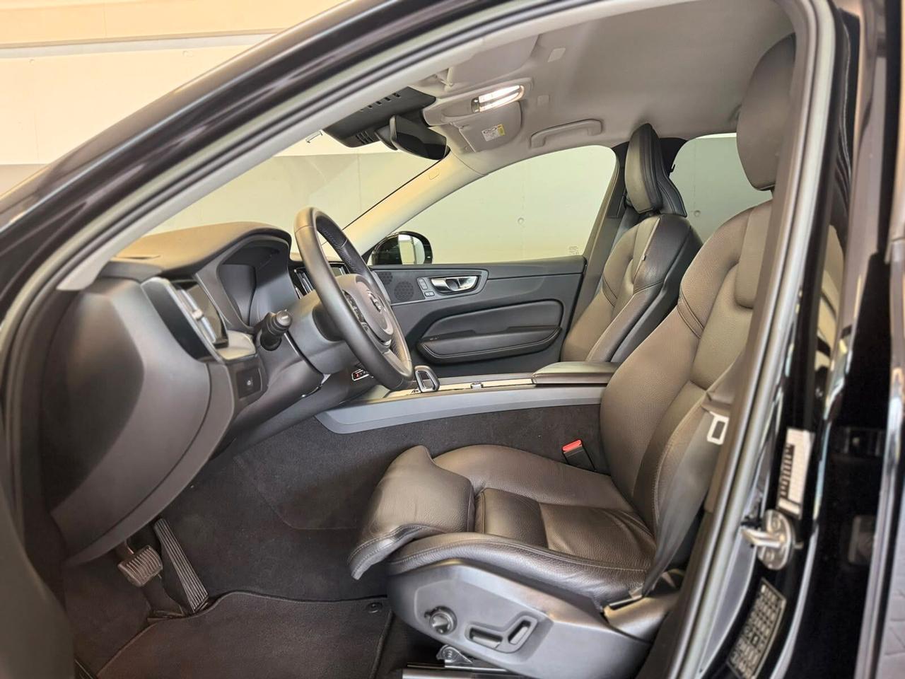 Volvo XC 60 XC60 B4 (d) AWD automatico Plus Bright