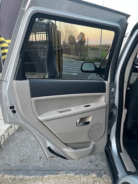 Jeep Grand Cherokee 3.0 V6 CRD Overland