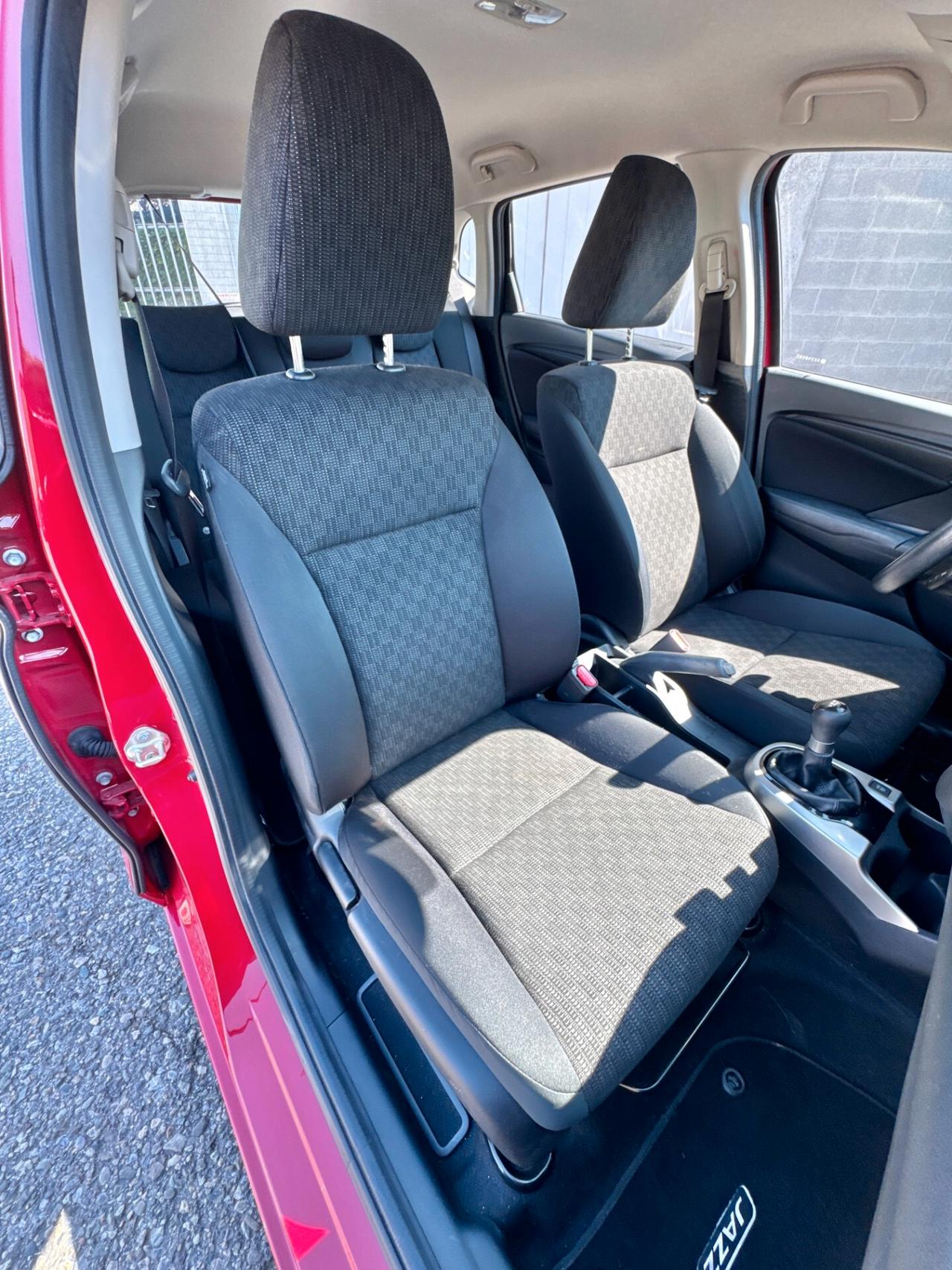 Honda Jazz 1.3 Benz E6 *SOLO 23.500 km Pari al NUOVO*