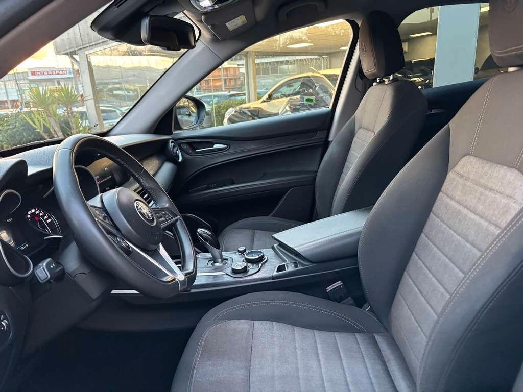 Alfa Romeo Stelvio 2.2 Turbodiesel 160 CV 2019/ 142.000 KM Tua a soli 199 Euro al mese