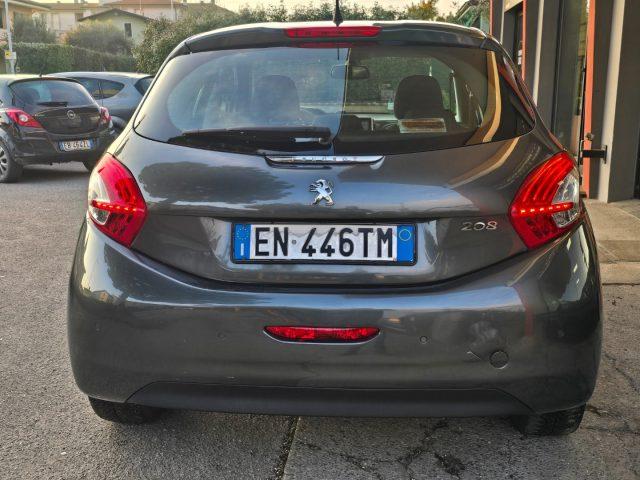 PEUGEOT 208 1.4 8V HDi 68CV 5 Porte Navigatore Sensori Parcheg